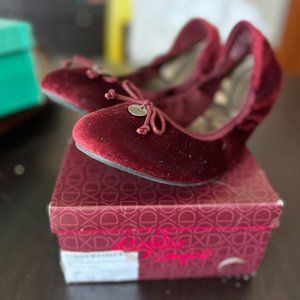 Dexflex Comfort Wine Velvet Flats